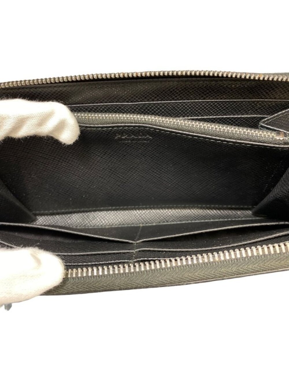 Prada Wallet Zip Around Logo Saffiano Leather Black Business Daily Capacity - Picture 8 of 10